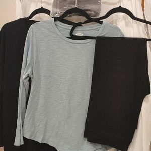Lounge Lot! H&M sweatshirt, tissue tee, leggings